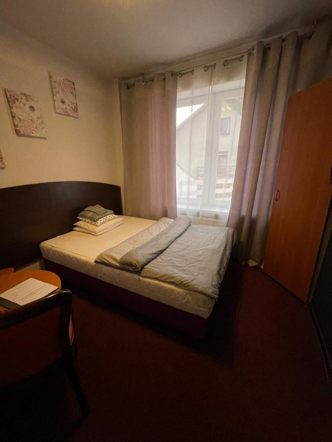 Willa Kaskada Lomianska 33 Warszawa Экстерьер фото